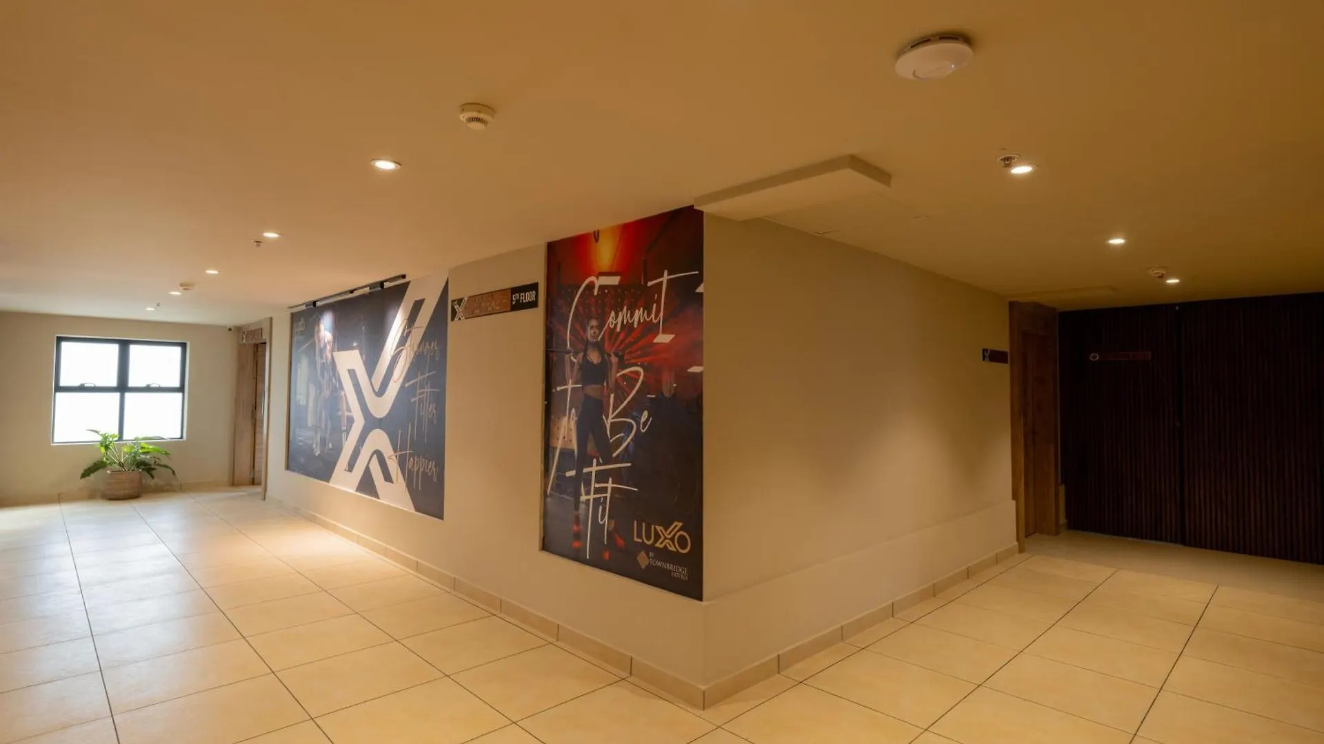 ****  Luxo Kochi Hotel India